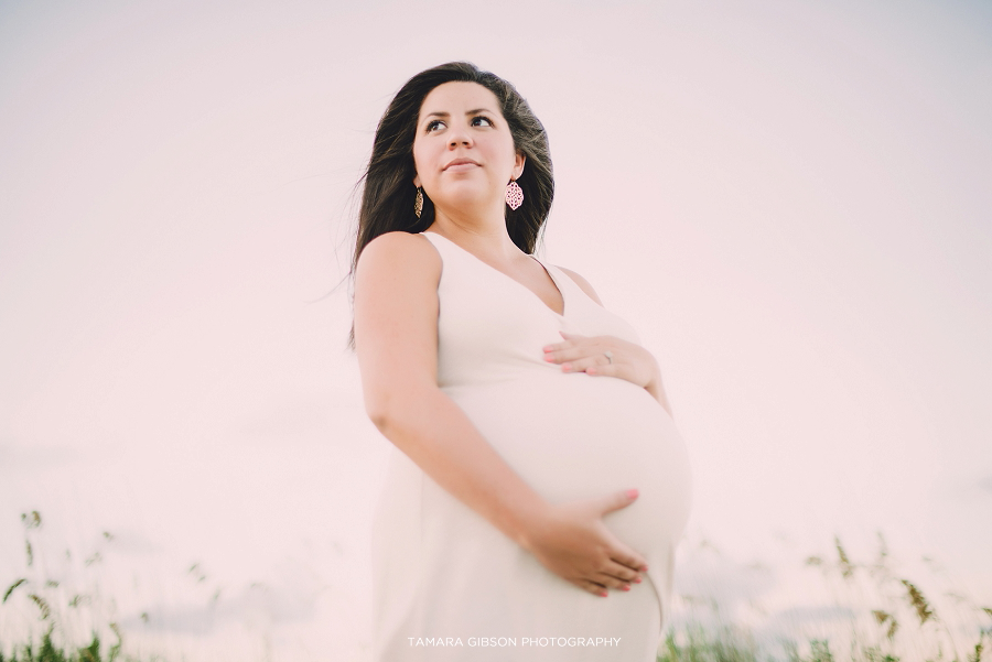 St-Simons-IslandSt. Simons Island Maternity Photographer | Beach Maternity Session | tamara-gibson.com