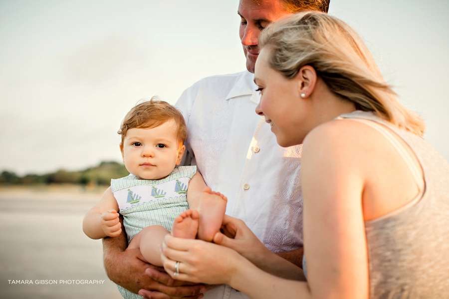 The Earl Family | St Simons Island Photographer | tamara-gibson.com | family beach session | East Beach, SSI