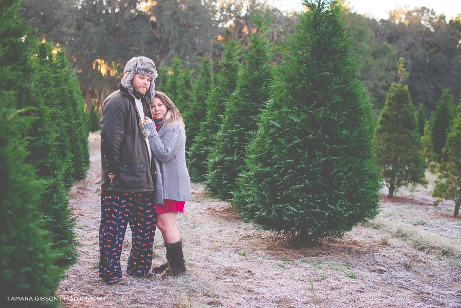 Christmas Tree Farm Portrait Session by Tamara Gibson | https://tamara-gibson.com/