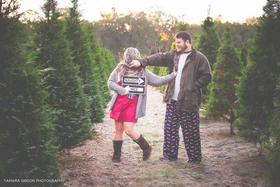 Christmas Tree Farm Portrait Session by Tamara Gibson | https://tamara-gibson.com/