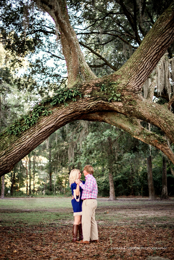 Sanctuary Cove Golf Club Engagement Session by Tamara Gibson Photography | St. Simons Island Engagement Photography | tamara-gibson.com