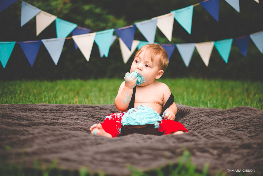 Brunswick GA Cake Smash Session by Tamara Gibson Photography | www.tamara-gibson.com