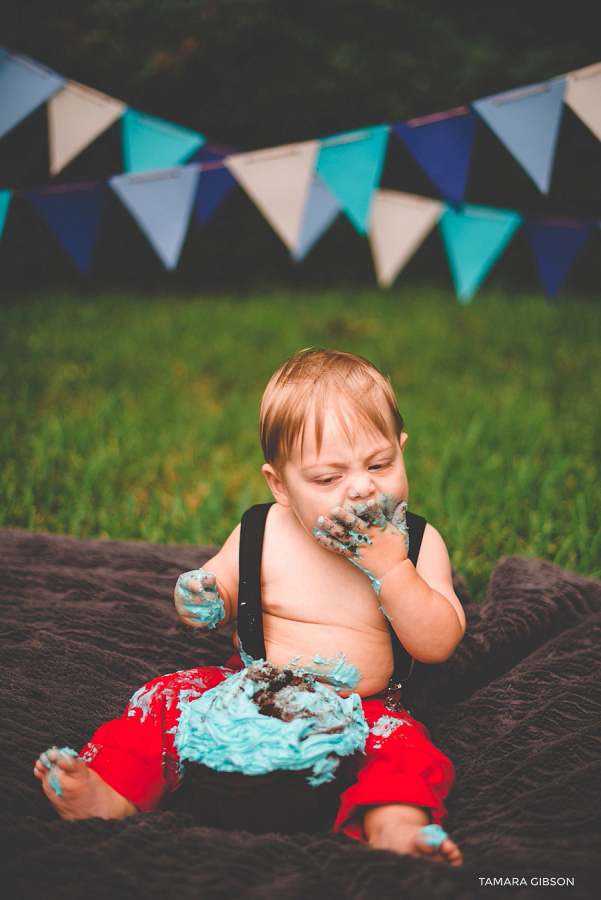 Brunswick GA Cake Smash Session by Tamara Gibson Photography | www.tamara-gibson.com