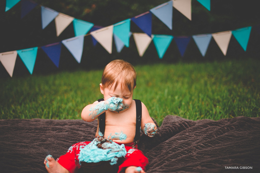 Brunswick GA Cake Smash Session by Tamara Gibson Photography | www.tamara-gibson.com