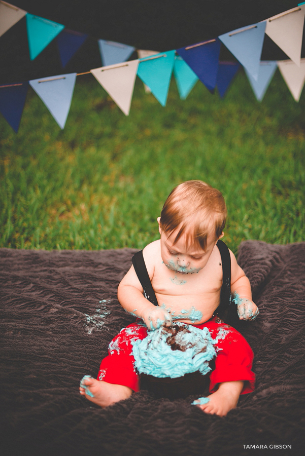 Brunswick GA Cake Smash Session by Tamara Gibson Photography | www.tamara-gibson.com