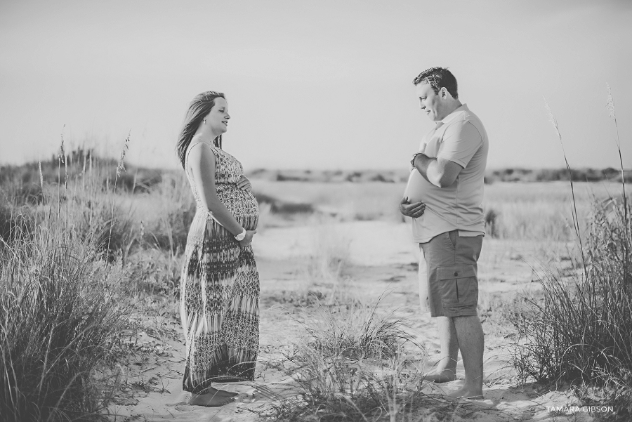 Hilton Head SC Beach Maternity Photo Session by www.tamara-gibson.com