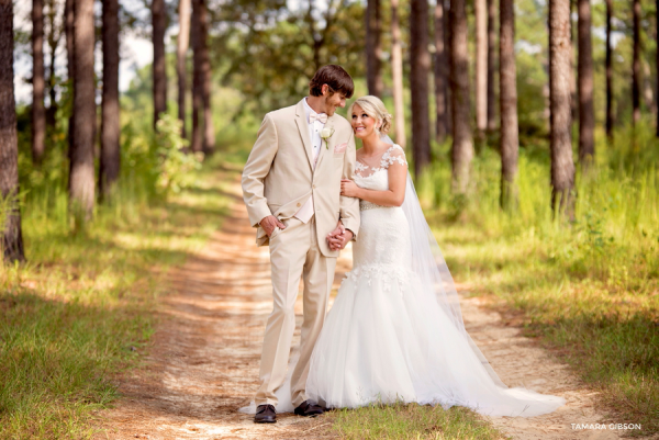 Beaver Creek Plantation Wedding Metter GA by Tamara Gibson Photography | https://tamara-gibson.com/