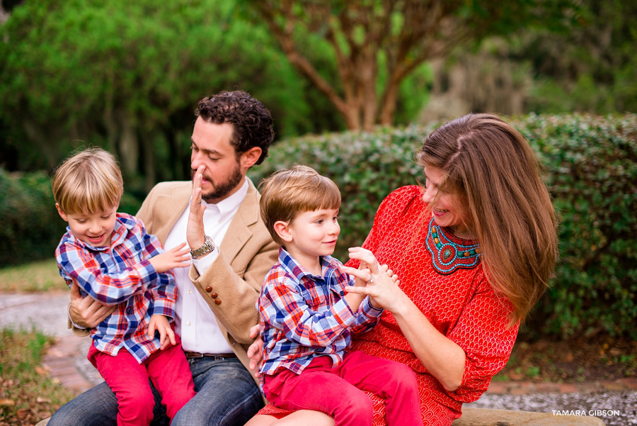 Candid Family Photos by Tamara Gibson Photography by Tamara Gibson Photography | www.tamara-gibson.com | Family Photos in the Park