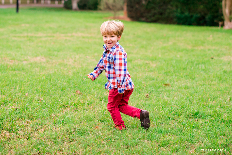 Candid Family Photos by Tamara Gibson Photography | St. Simons Island GA | www.tamara-gibson.com