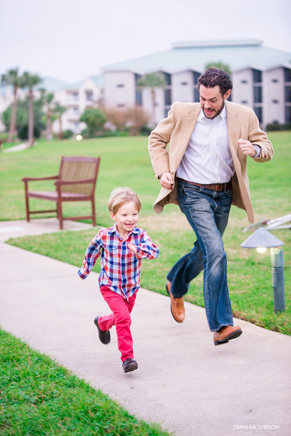 Candid Family Photos by Tamara Gibson Photography | St. Simons Island GA | www.tamara-gibson.com