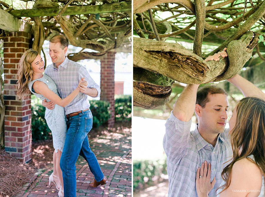 Cummer Museum Engagement Session in Jacksonville FL by Tamara Gibson Photography | www.tamara-gibson.com