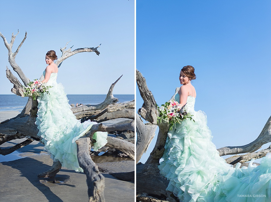 Intimate Wedding at Driftwood Beach by Tamara Gibson Photography | www.tamara-gibson.com