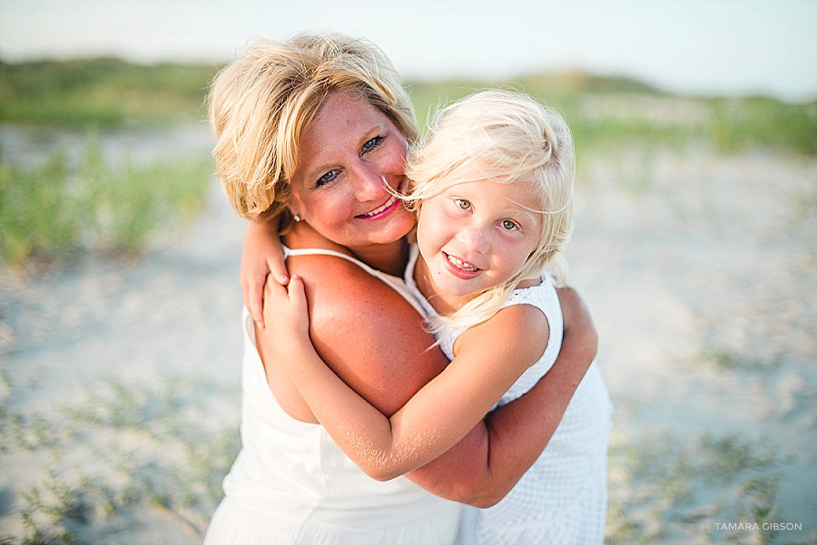 Coastal Family Photo Session in St Simons Island by Tamara Gibson | www.tamara-gibson.com