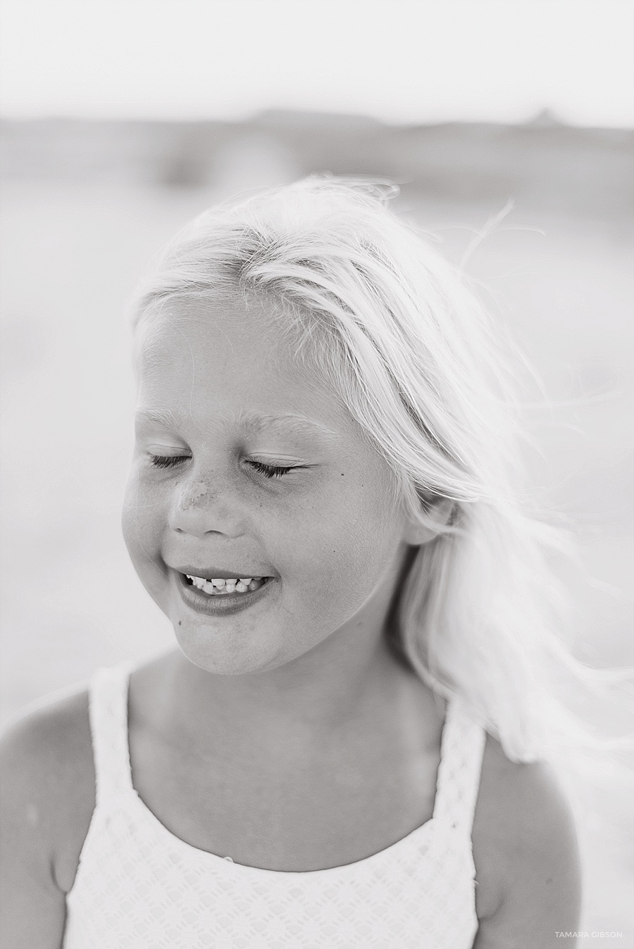 Coastal Family Photo Session in St Simons Island by Tamara Gibson | www.tamara-gibson.com