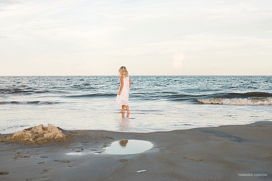 Coastal Family Photo Session in St Simons Island by Tamara Gibson | www.tamara-gibson.com