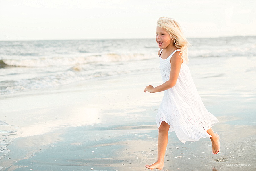 Coastal Family Photo Session in St Simons Island by Tamara Gibson | www.tamara-gibson.com