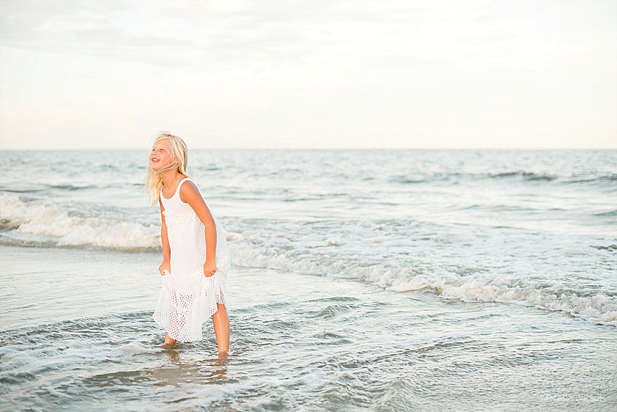 Coastal Family Photo Session in St Simons Island by Tamara Gibson | www.tamara-gibson.com