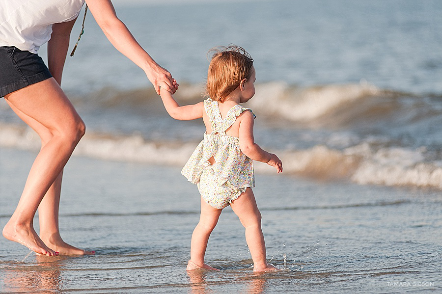 East Beach Family Portraits Session by Tamara GIibson | www.tamara-gibson.com