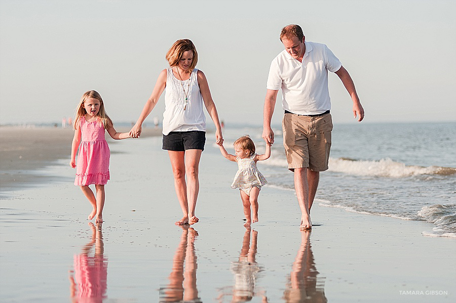 East Beach Family Portraits Session by Tamara GIibson | www.tamara-gibson.com