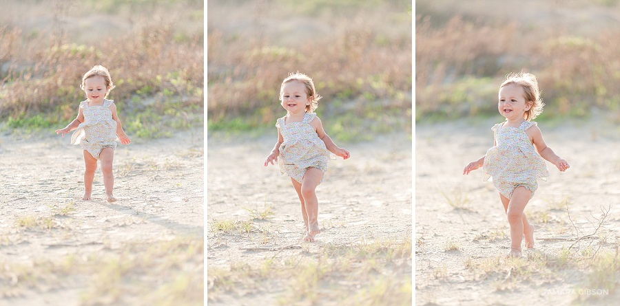 East Beach Family Portraits Session by Tamara GIibson | www.tamara-gibson.com