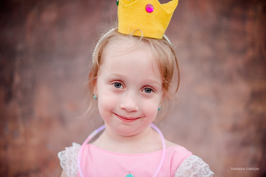 Halloween Portraits by Tamara Gibson Photography | Creative Portraits | Creative kids Portraits | Fun portrait photo session | www.tamara-gibson.com