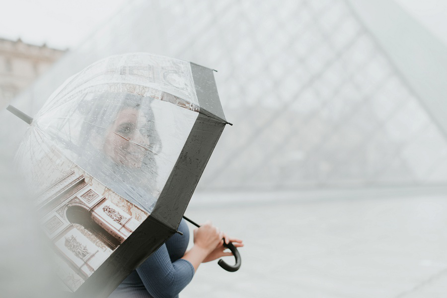 Louvre Museum Engagement Session Paris France by Tamara Gibson Photography | www.tamara-gibson.com