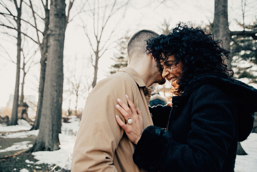 Snowy Central Park Engagement Session by Tamara GIbson www.tamara-gibson.com